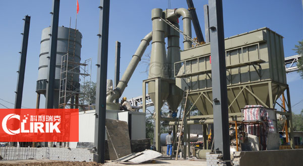 工業(yè)磨粉機(jī)有哪些？雷蒙磨粉機(jī).超細(xì)磨粉機(jī).超細(xì)立式磨粉機(jī)都怎樣調(diào)節(jié)磨粉機(jī)的細(xì)度和產(chǎn)量？